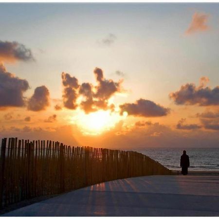 Stunning Holiday Home In Noordwijk Near Beach ภายนอก รูปภาพ
