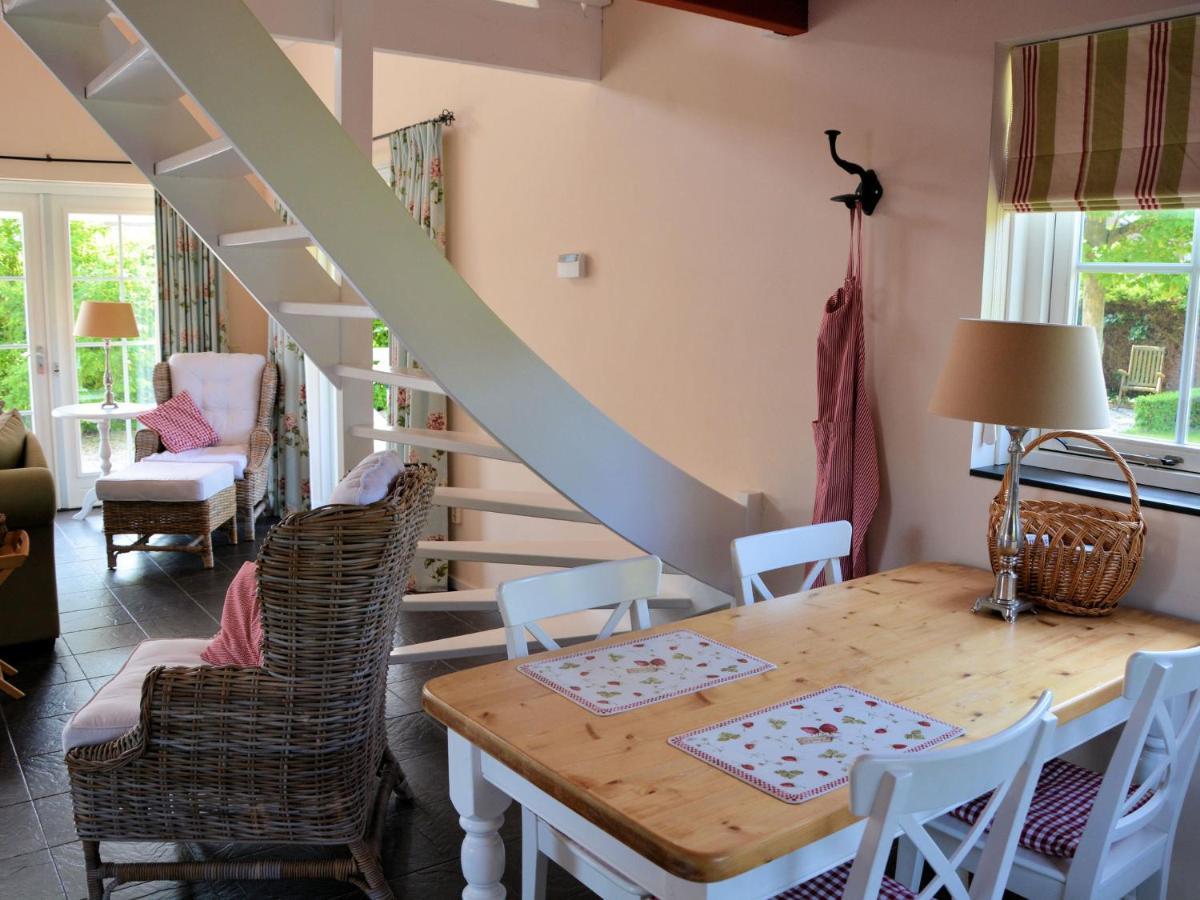 Stunning Holiday Home In Noordwijk Near Beach ภายนอก รูปภาพ